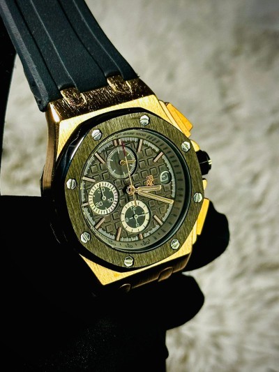 Audemars Piguet Royal Oak (Active chronograph)