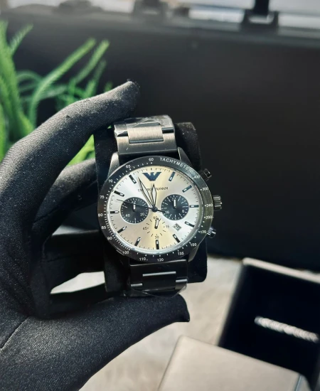 WHITE DIAL