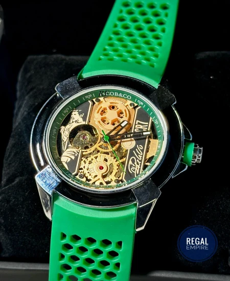 GREEN